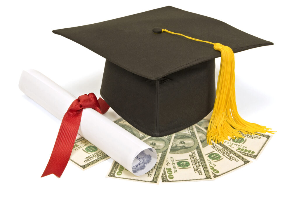 Scholarships in Canada for Undergraduate Students
